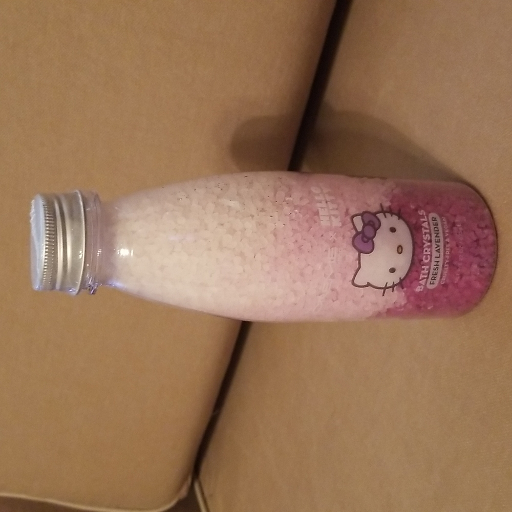 Hello Kitty Bath Spa Set - Picture 3 of 7